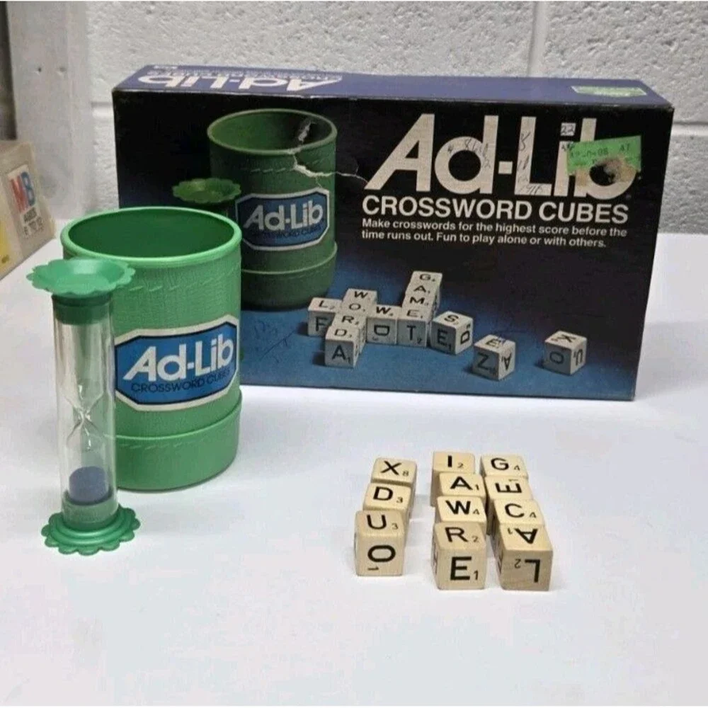 Milton Bradley Vintage 1975 Ad-Lib Crossword Cubes Board Game